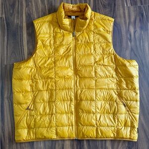 REI Men’s Quilted Puffer Vest